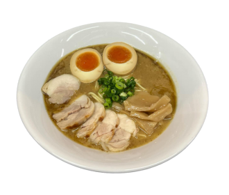 味玉チャーシューらぁ麺 魚粉醤油